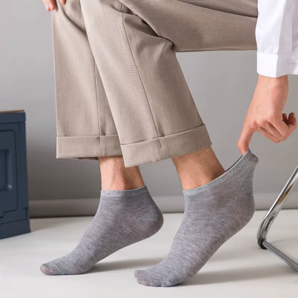 8 Pairs Men Solid Color Minimalist Ankle Socks Fashionable Versatile Trend Socks Lightweight Breathable Comfortable Casual Socks – Image 4