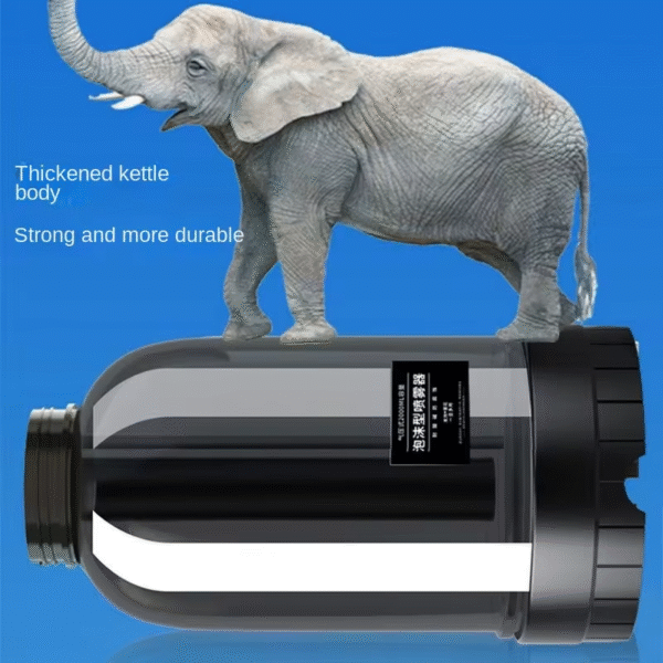 2L Hand Pump Foam Sprayer with 3 Types of Nozzle Hand Pneumatic Foam Cannon Snow Foam Car Wash Spray Bottle Car Window Cleaning – Image 7